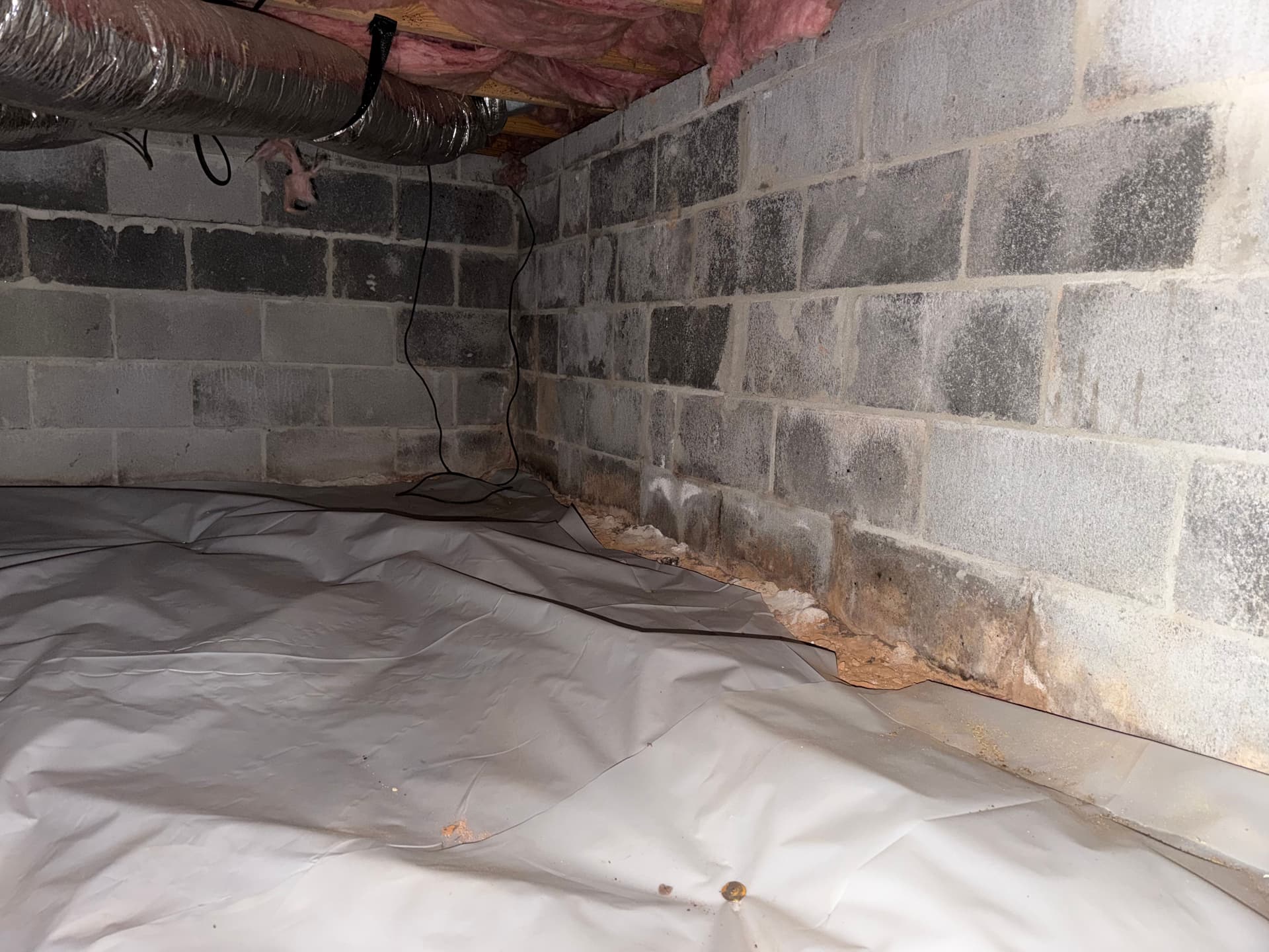 Gallery photos for Resolving Crawl Space Moisture Issues: Image #1